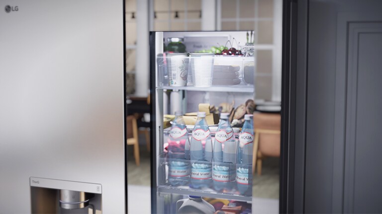 Jaunās spoguļdurvis ļauj ielūkoties ledusskapī