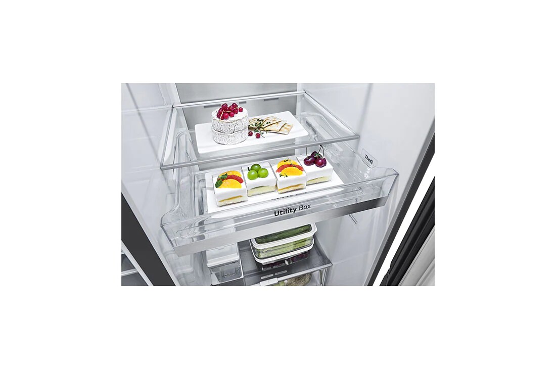 LG Side by side ledusskapis | 635L | augstums 1.79m | platums 91.3 cm | Melns |E klase| WiFi | DoorCooling | Total No Frost | GSJV91MCAE, skats no priekšpuses atvērtā veidā uz pārtiku, GSJV91MCAE, thumbnail 9