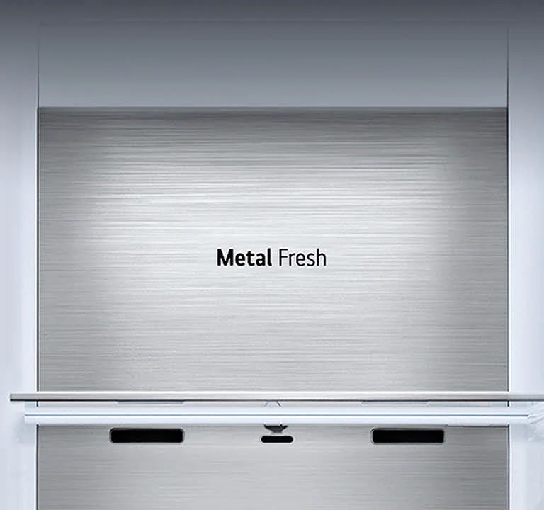 Metāliskā Metal Fresh paneļa priekšskats ar logotipu „Metal Fresh”.