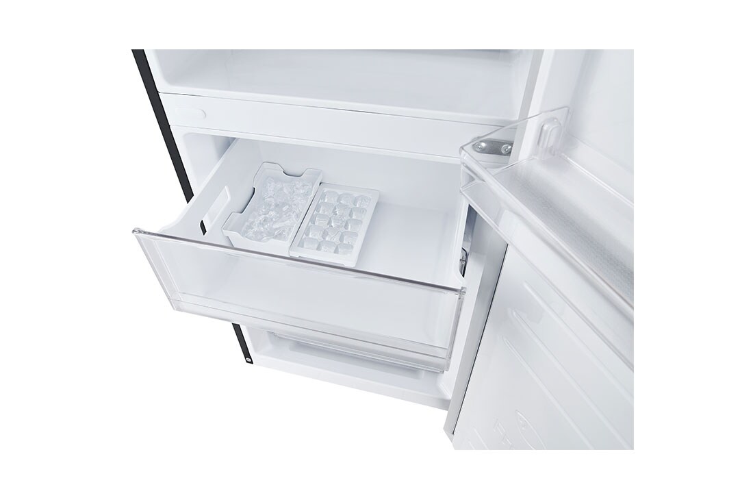 LG Ledusskapis | 2.03m | 384L | Melns| B klase | DoorCooling | Total No Frost | GBP62MCNBC, vegetable container view, GBP62MCNBC, thumbnail 8