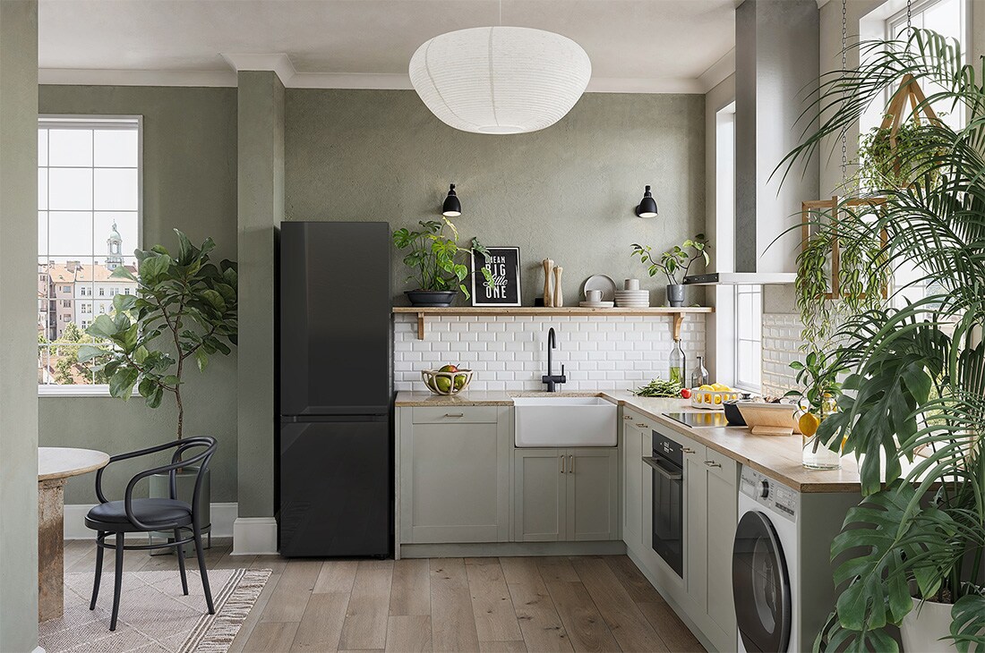 LG 344L apakšējā saldētava, melns stikls, LinearCooling™, DoorCooling+ ™, FRESHConverter™, interjera attēls ar LG apakšējo saldētavu, GBB72BM9CQ1, thumbnail 8