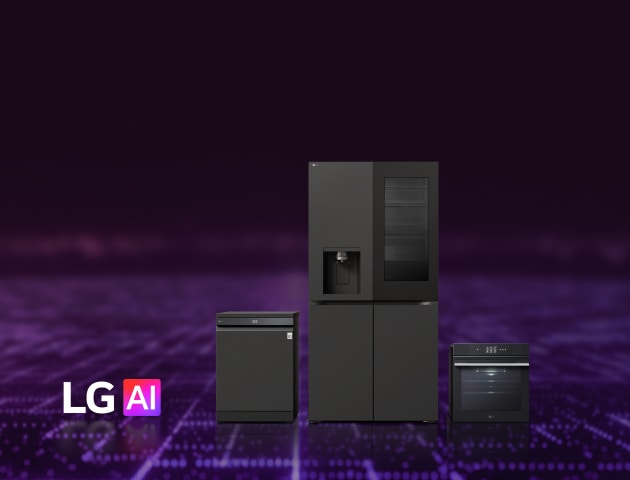 LG AI virtuves ierīces, tostarp ledusskapis, trauku mazgājamā mašīna un cepeškrāsns, attēlotas uz violeta digitālo shēmu fona.