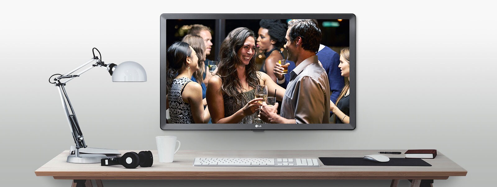 Elegants un ērts ar iespēju piestiprināt pie sienas