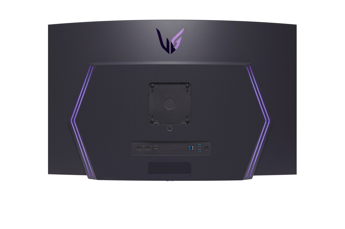 LG 45 collu UltraGear™ OLED izliektais spēļu monitors | 800R, DisplayHDR True Black 400, 240Hz, 0.03ms (GtG), Tuvināts skats no aizmugures ar ieslēgtām gaismām, 45GS95QE-B, thumbnail 12