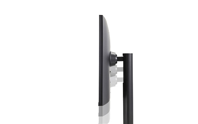 Monitors ir izstrādāts ar augstuma regulēšanu.