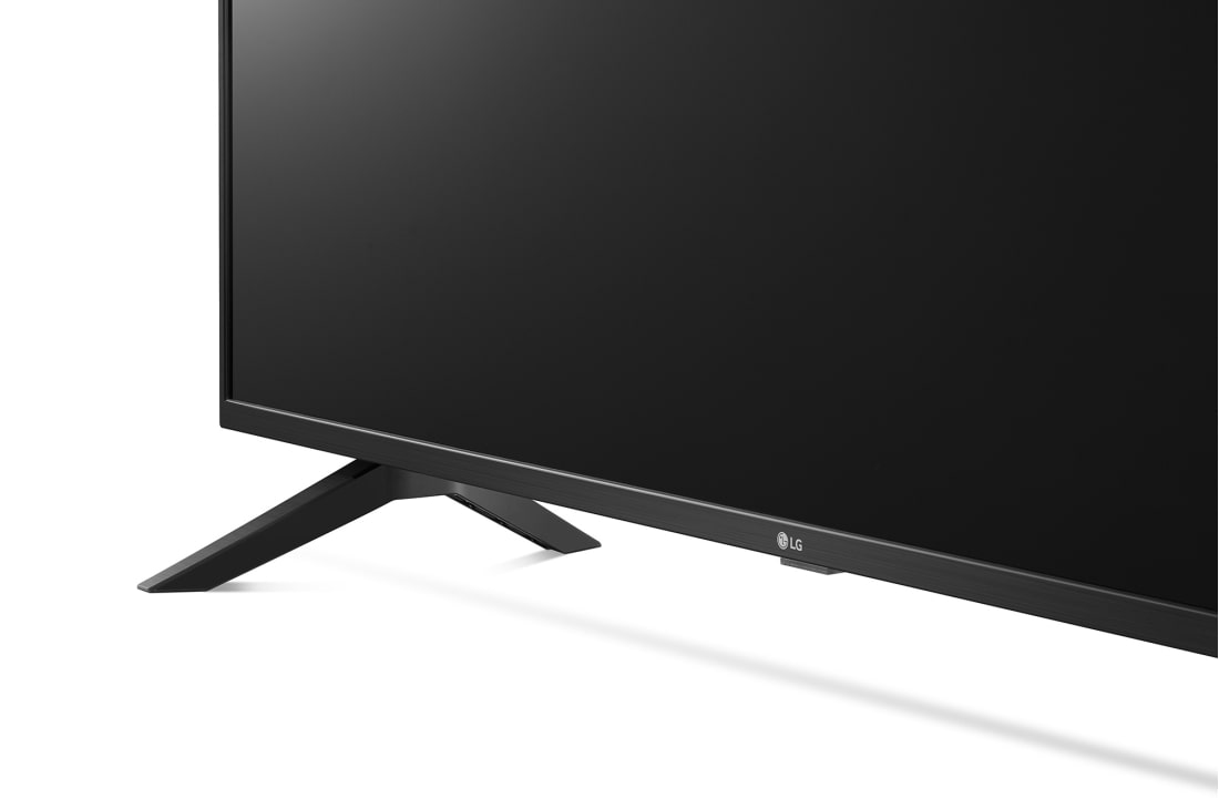 LG 43 collu UHD 4K televizors 43UQ7000, kats uz statīvu pietuvinājumā, 43UQ70003LB, thumbnail 6