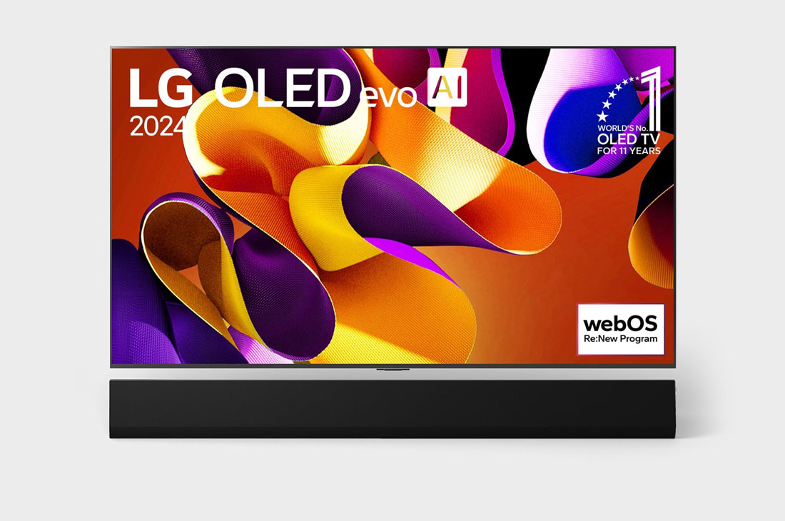 LG 65 collu LG OLED evo AI G4 4K viedtelevizors OLED65G4 WebOS24 2024, Priekšējais skats ar LG OLED evo AI TV, OLED G4, 11 gadu pasaules Nr. 1 OLED TV emblēma un webOS Re:New Program logotips ekrānā, kā arī Soundbar apakšā, OLED65G42LW