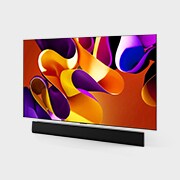 LG 77 collu LG OLED evo AI G4 4K viedtelevizors OLED77G4 WebOS24 2024, Kreisās puses skats leņķī no sāna ar LG OLED evo televizoru, OLED G4 pie sienas un skaļruni apakšā., OLED77G42LW, thumbnail 3