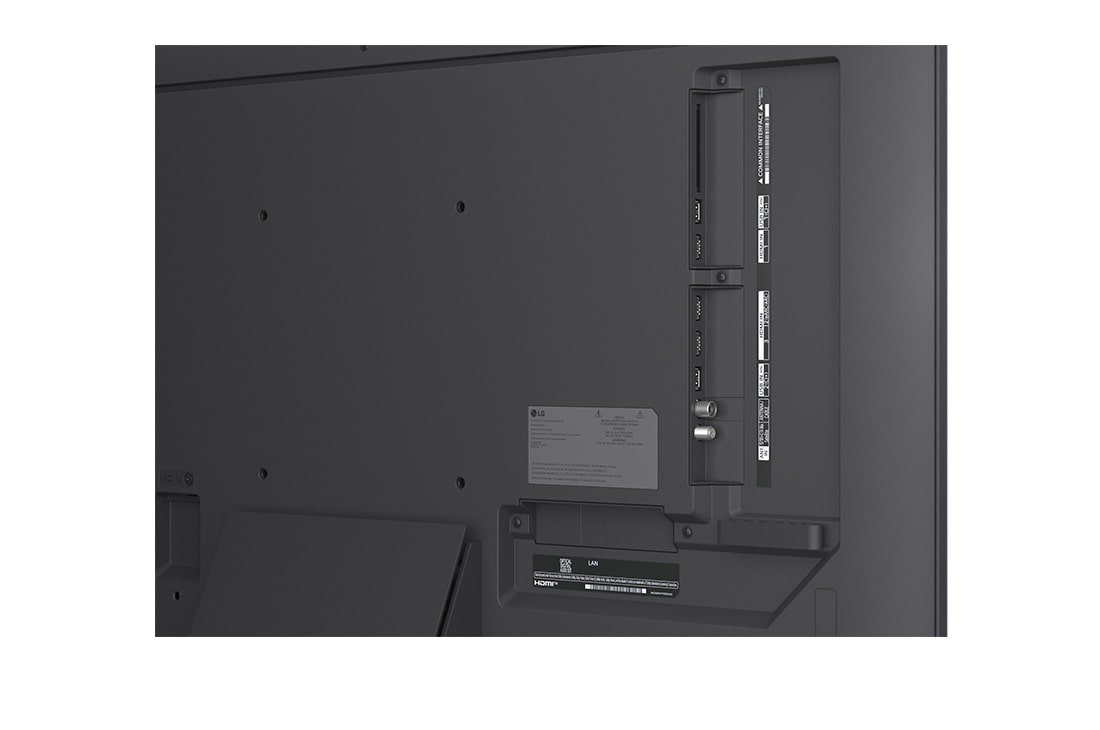 LG 43 collu LG QNED evo AI Mini-LED QNED86 4K viedtelevizors 2026, LG QNED evo AI QNED85 Mini LED ar Ultimate Gameplay rāda dzīvīgu, ātrgaitas sacīkšu ainu ar izplūdušu salīdzinājuma skatu, izceļot Motion Booster 288 un vienlaikus atbalstot 144Hz, VRR, AMD FreeSync, , 43QNED86B3B, thumbnail 12
