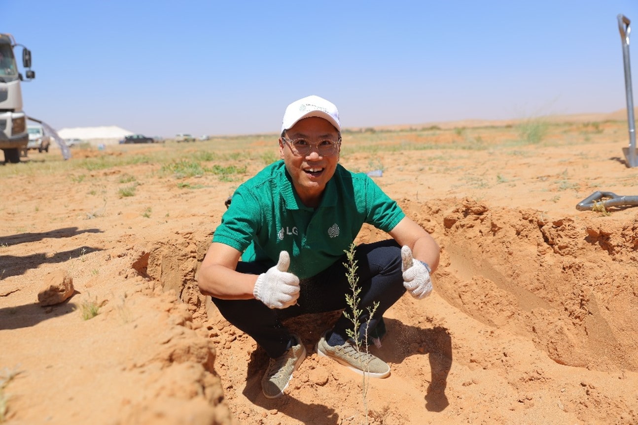 YALLA GREEN CAMPAIGN: REFORESTING THE PLANET, ONE TREE AT A TIME