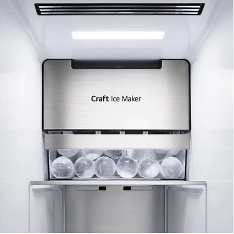 Ontdek nieuwe, stijlvolle Amerikaanse koelkast die ronde, grote en heldere ijsbollen maakt en waarmee je thuis in je eigen keuken professionele drankjes kunt maken. IJs wordt zelden gezien als het hoofdingrediënt in een drankje, maar maakt vaak ...