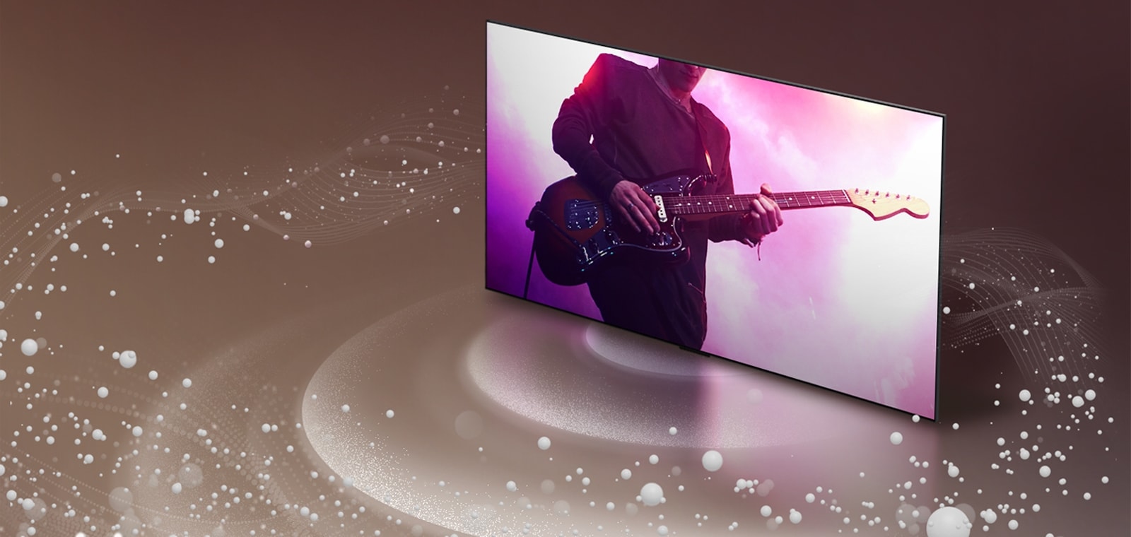 Телевизор LG OLED со звуковыми пузырями и волнами, выходящими из экрана и заполняющими комнату.