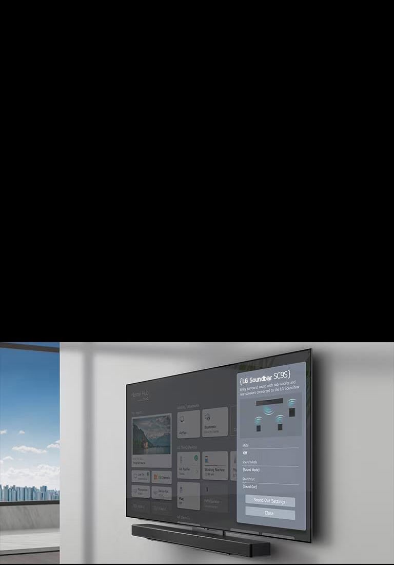 LG soundbar SC9S instelscherm staat op de muurbevestigde tv. De soundbar wordt ook direct onder de tv aan de muur gehangen.