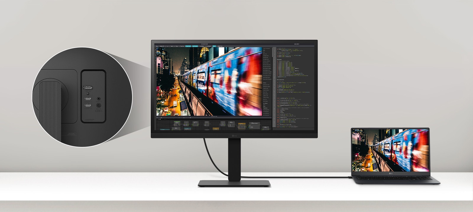Et bilde av en bærbar PC og en skjerm som er koblet sammen med én enkelt USB-C-kabel.