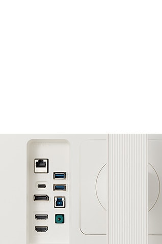 USB Type-C, RJ45 og forskjellige porter.