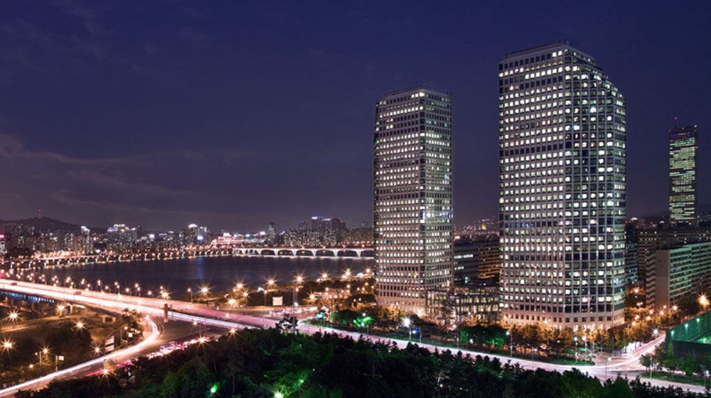 02_SK10Y_LG_partners_with_Meridian_Audio_Desktop_sub_01