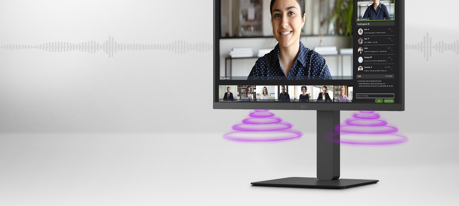 Visning fra siden som viser en videokonferansescene på skjermen.