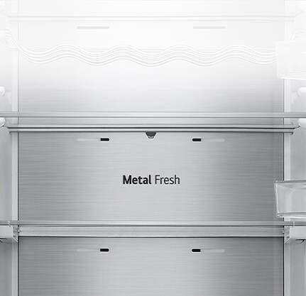 Nærbilde av myk LED-belysning, som effektivt fordeler lyser i hele kjøleskapet.