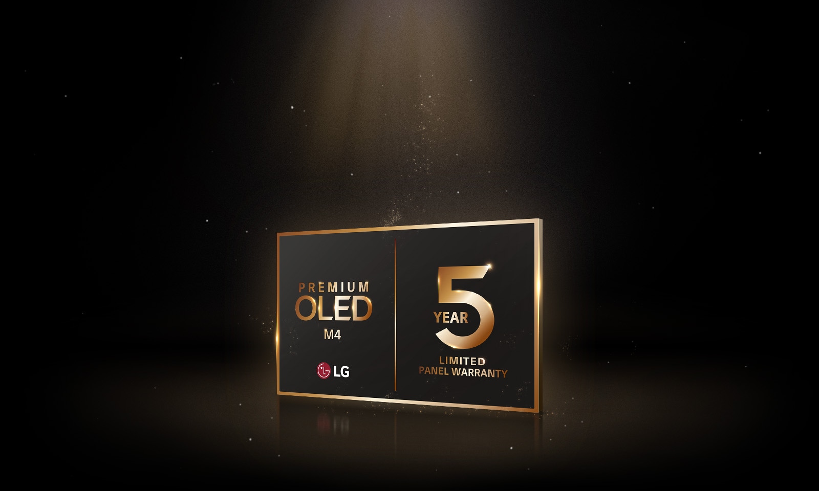 LG OLED Care+ og 5-års panelgaranti logo mot svart bakgrunn.