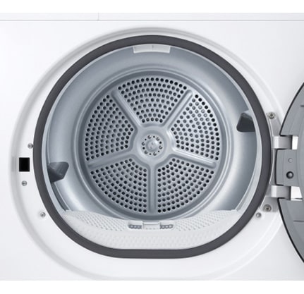 Nærbilde av tørketrommelen med døren åpen