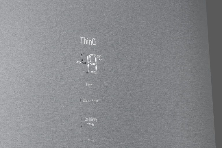 De metalliske berørings-knappene vises i bildet og er merket “Metal Touch Display”.