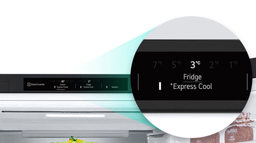 Nørbilde av express kjøleknapp på toppen av kjøleskapet.