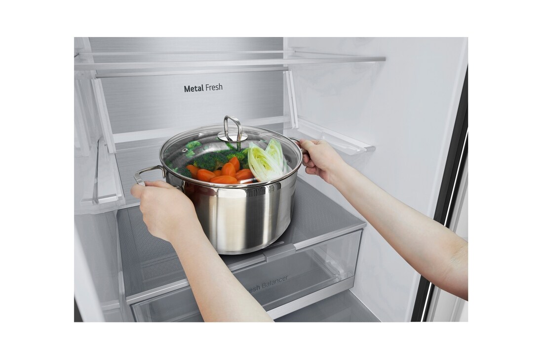 LG 2.03M 387L Kombiskap(Essence Black) - Energiklasse E, Door Cooling™ och Smart Diagnosis™ med Wi-Fi , 2.03M 387L Kombiskap(Essence Black) - Energiklasse E, Door Cooling™ och Smart Diagnosis™ med Wi-Fi , GBV7270EEV, thumbnail 11