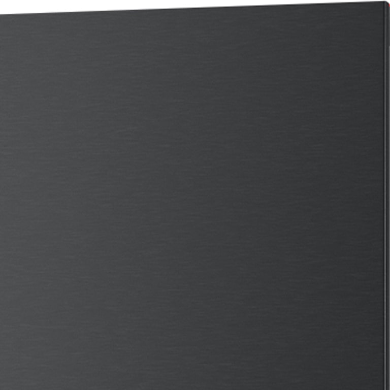 Fargebrikke for Essence Matte Black farge.