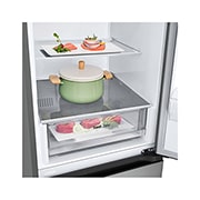 LG 2.03M 387L Kombinerad kyl/frys(Prime Silver) - Energiklass E, Door Cooling+™ och Smart Diagnosis™, 2.03M 387L Kombinerad kyl/frys(Prime Silver) - Energiklass E, Door Cooling+™ och Smart Diagnosis™, GBV22L0EPY, thumbnail 4
