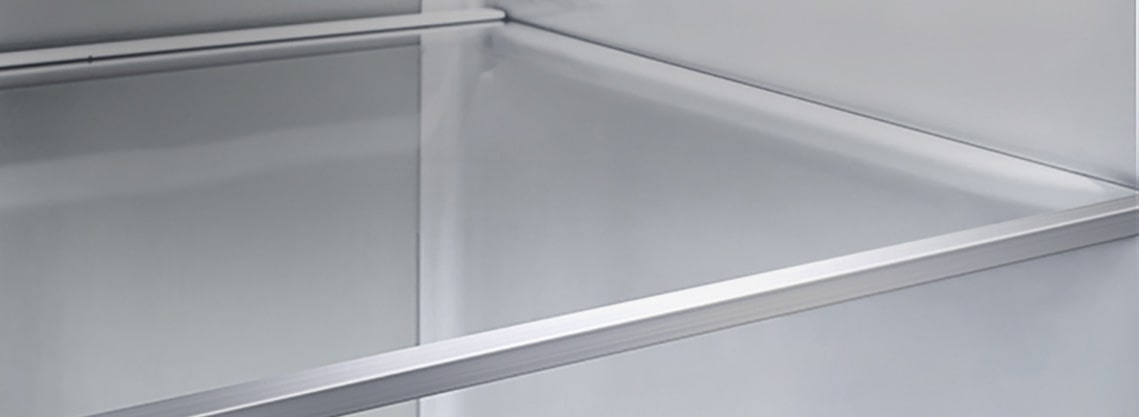 Jevn, luksuriøs metallisk overflate