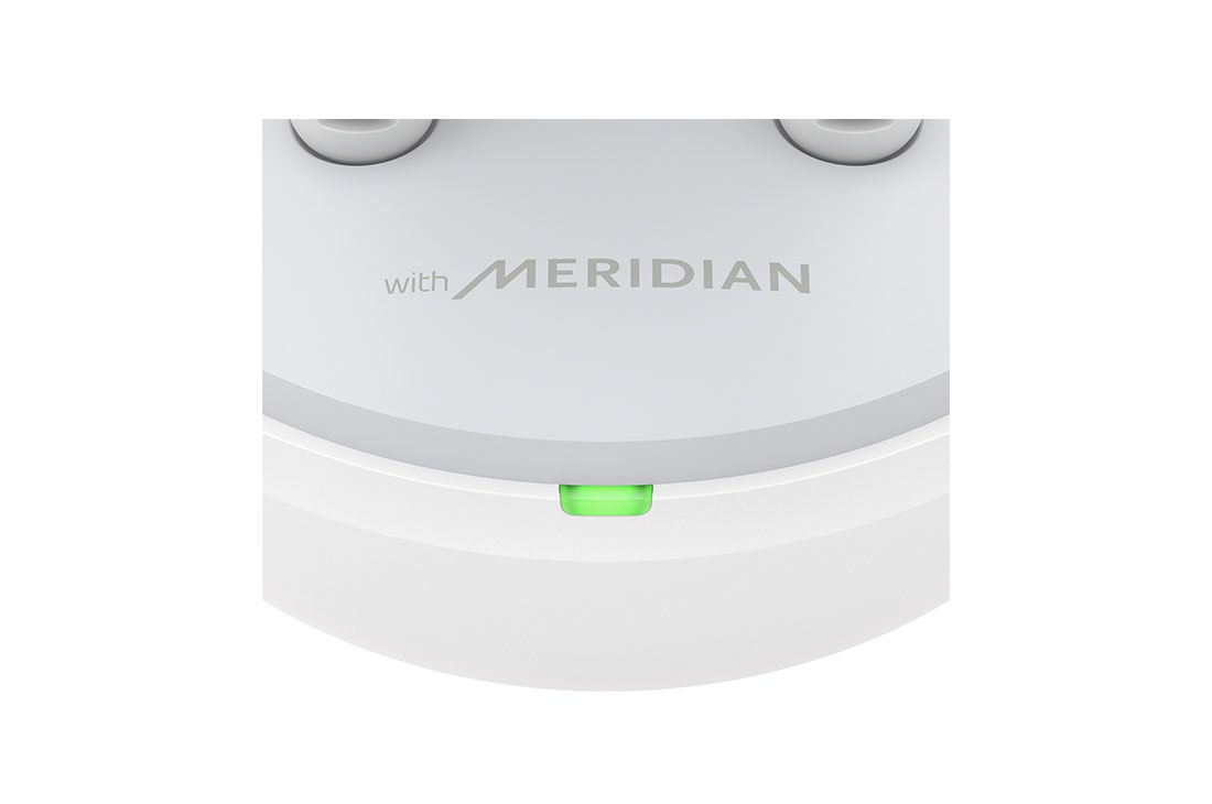 LG TONE Free FP5W, Den fremre delen av holderen er i nærbilde og med ladelys på., TONE-FP5W, thumbnail 10