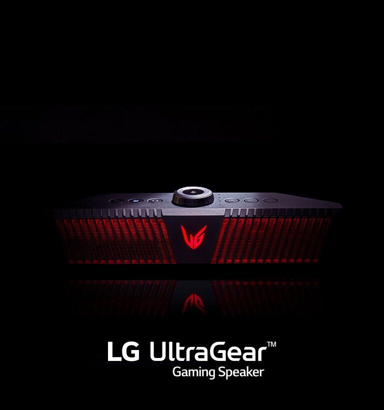 Visning av GP9 forfra i mørket med belysning kun på midten. Logoer av ESS ES9038PRO, Hi-Res AUDIO, Dolby Audio og DTS er oppført nederst.