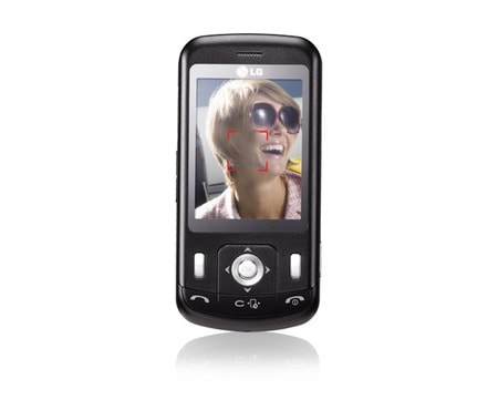 LG Mobiltelefon med 8 megapikslers kamera, SmartLight™, videoopptak, ansikts- og smilegjenkjenning, smilebilde og skjønnhetsmodus, KC780