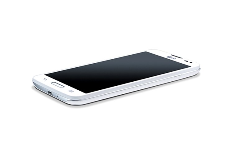 LG Nye LG L90 er beviset på at ekte finesse ligger i detaljene. Med sin fokus på den stilrene finishen, metalldetaljene og den store skjermen er LG L90 virkelig en fryd for øyet. Gjør deg klar, bank på og få det beste ut av hvert øyeblikk hver dag, med stil. , LG L90 D405, thumbnail 5