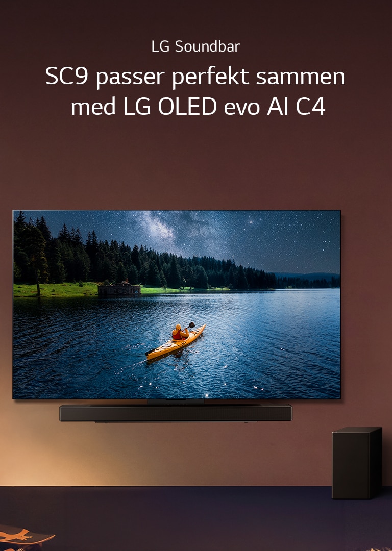 LG TV og Soundbar montert på en vegg og en suboofer på gulvet til høyre. På TV-en vises en person i kajakk på en innsjø, og myke skygger fosser over veggen.