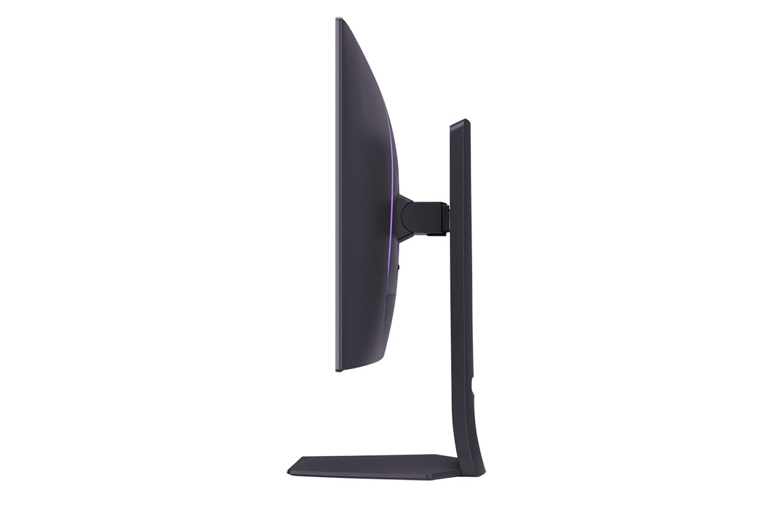 LG 32-tommers UltraGear™ Dual-Mode OLED-spillskjerm | 4K UHD, piksellyd, visning fra siden med lys på, 32GS95UE-B, thumbnail 6