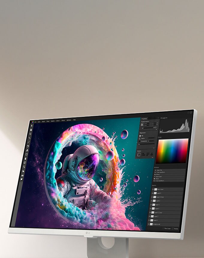 Det viser en astronaut og et fargerikt abstrakt bilde med levende 4K UHD-farger.