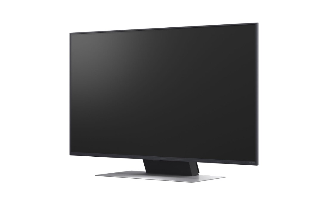 LG 50'' QNED AI QNED87 4K Smart TV 2025, LG AI Magic Remote er i forgrunnen. AI-knappens ikon er fremhevet. I bakgrunnen ses LG webOS UI. Muspekeren viser at fjernkontrollen er i bruk. Teksten forklarer hvordan fjernkontrollens funksjoner og, 50QNED87A6D, thumbnail 14