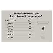 LG 86'' QNED AI QNED80 4k Smart TV 2025, Før og etter-sammenligning av hvordan LG 4K Super Upscaling forbedrer bildekvaliteten. To paneler viser samme bilde av en fargerik fugl som sitter på en gren i skogen, panelet til høyre er tåkete. Tit, 86QNED80A6A, thumbnail 8