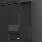LG 65'' QNED evo MiniLED QNED82 4K AI TV - 2026, LG QNED evo AI QNED82 Mini LED med slank design er veggmontert i et lyst, åpent oppholdsrom, med en elegant profil som smelter sømløst inn i interiøret mens den viser et dristig, fargerikt abstrakt ku, 65QNED82B6B, thumbnail 14