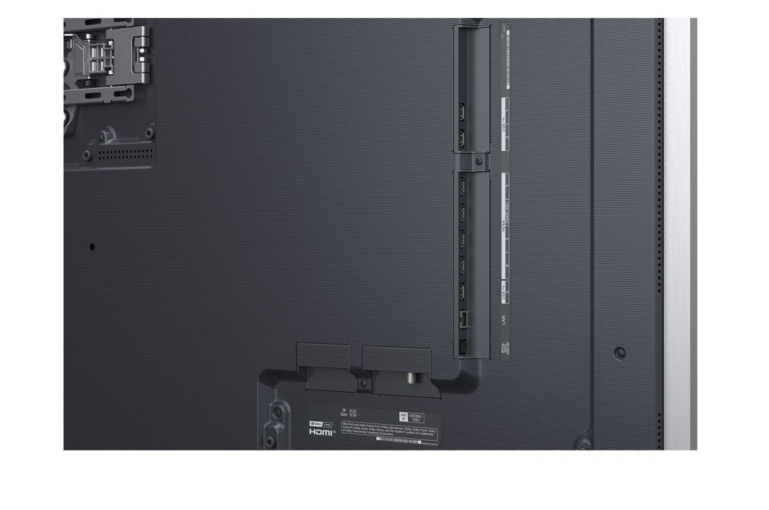 LG 77'' OLED evo Gallery G6 4K AI TV - 2026, LG OLED evo AI G6 er flush-fit veggmontert i en moderne stue, og viser et levende nordlys over en fredelig kystlandsby, som ligner et innrammet bilde på veggen., OLED77G64LW, thumbnail 14