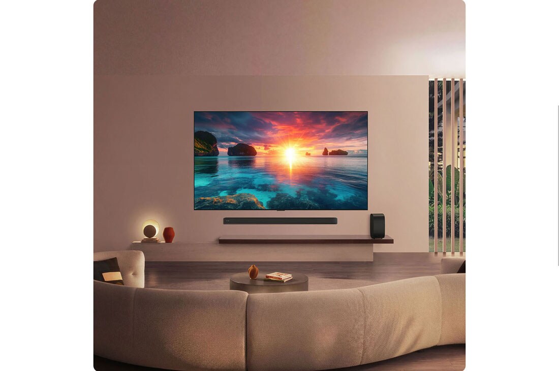 LG 97'' OLED evo Gallery G6 4K AI TV - 2026, LG OLED evo AI G6 for uovertruffen spillopplevelse i 4K 165Hz viser et høyhastighets racingspill med en gul bil med åpne hjul i bevegelse, fet «WIN»-tekst på skjermen og NVIDIA G-SYNC- og AMD FreeSync, OLED97G64LW, thumbnail 12