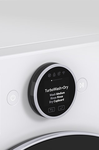 LG hvit frontmatet vaskemaskin med tørketrommel (F4X9EUP25M) viser et nærbilde av kontrollpanelet med programmet TurboWash+Dry vist på skjermen.