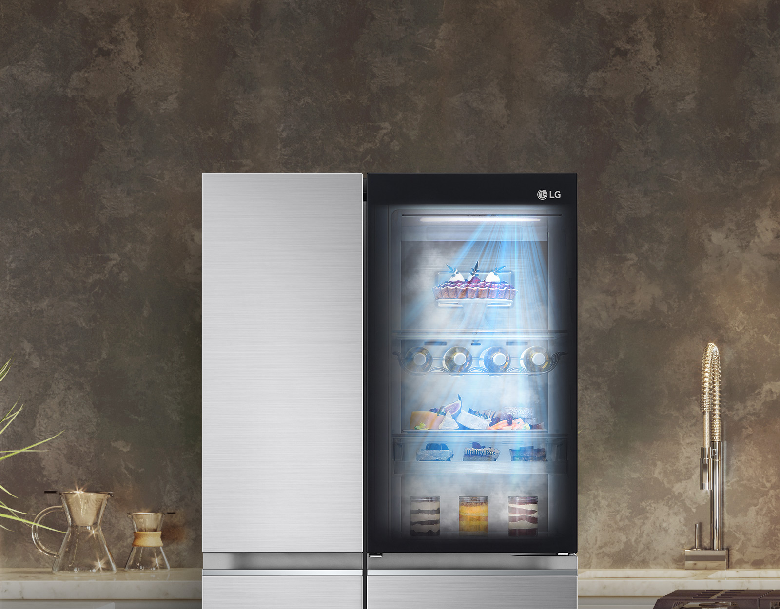 The front view of a black InstaView refrigerator with the light on inside. The contents of the refrigerator can be seen through the InstaView door. Blue rays of light shine down over the contents from the DoorCooling function. 