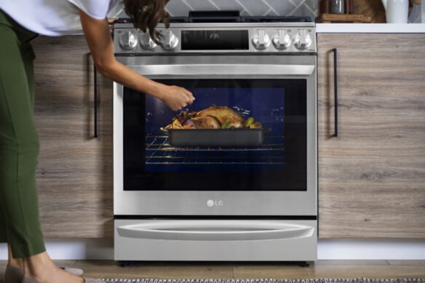 LG Takes Home Cooking to the Next Level with Air Sous Vide Oven