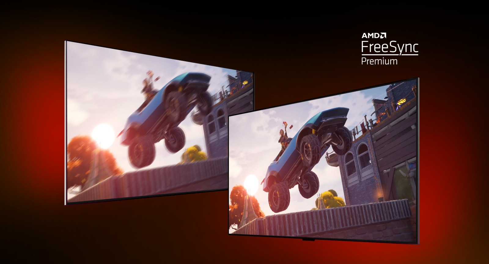 Widać dwa telewizory – ekran po lewej przedstawia grę FORTNITE, a po prawej – scenę z gry wyścigowej. Ponadto po prawej stronie jest ukazana ta sama scena z gry, ale z jaśniejszym i wyraźniejszym obrazem. W prawym górnym rogu znajduje się logo AMD FreeSync premium.  