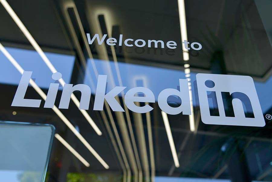 header_linkedin_stories.jpg