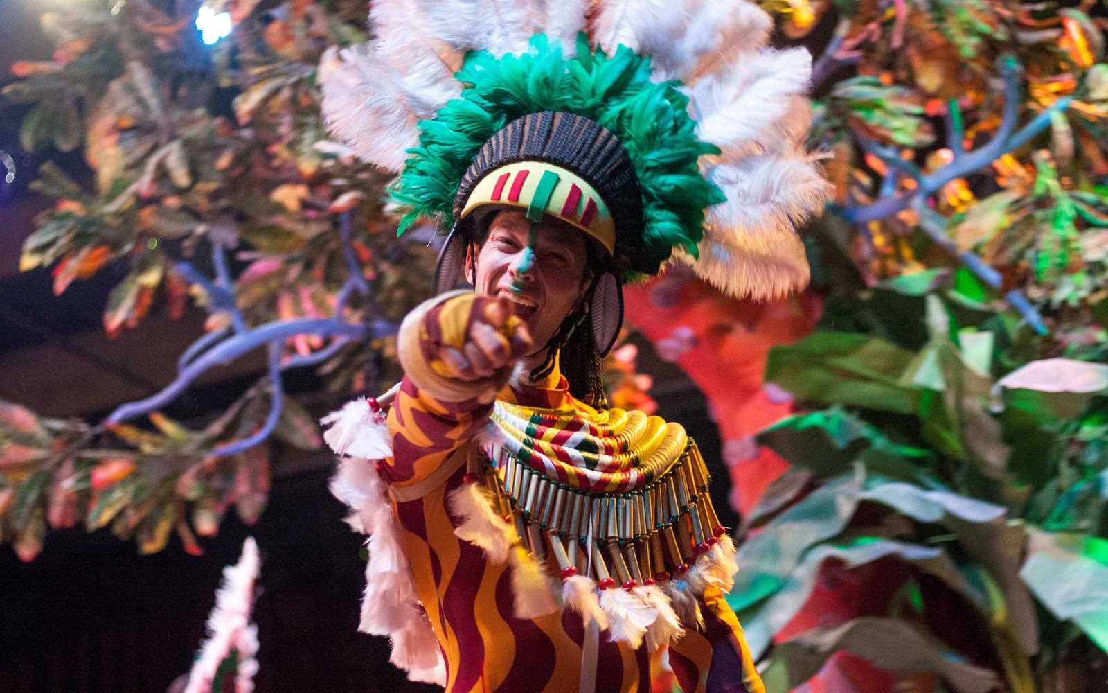 header_5_locais_celebrar_carnaval_em_portugal.jpg