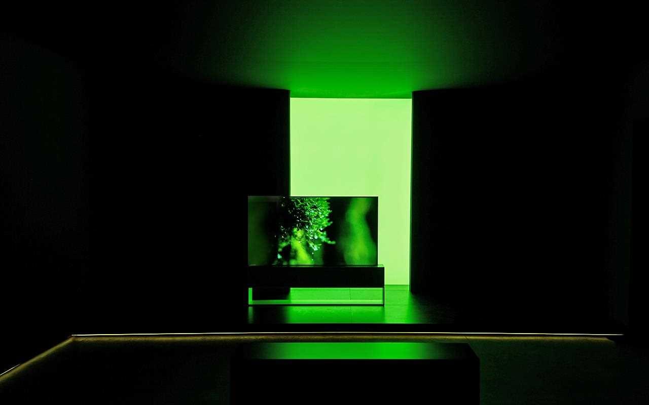 The LG SIGNATURE Rollable TV, on show at Milan Design Week | More at LG MAGAZINE