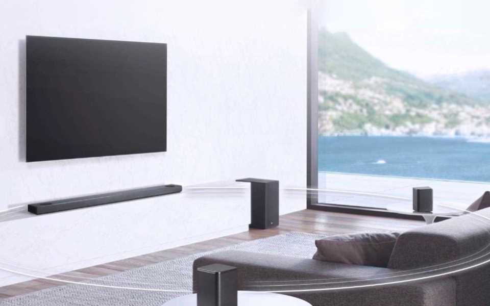 With LG's Soundbar, sound reaches all the right places, so you get the ultimate entertainment experience | More at LG MAGAZINE